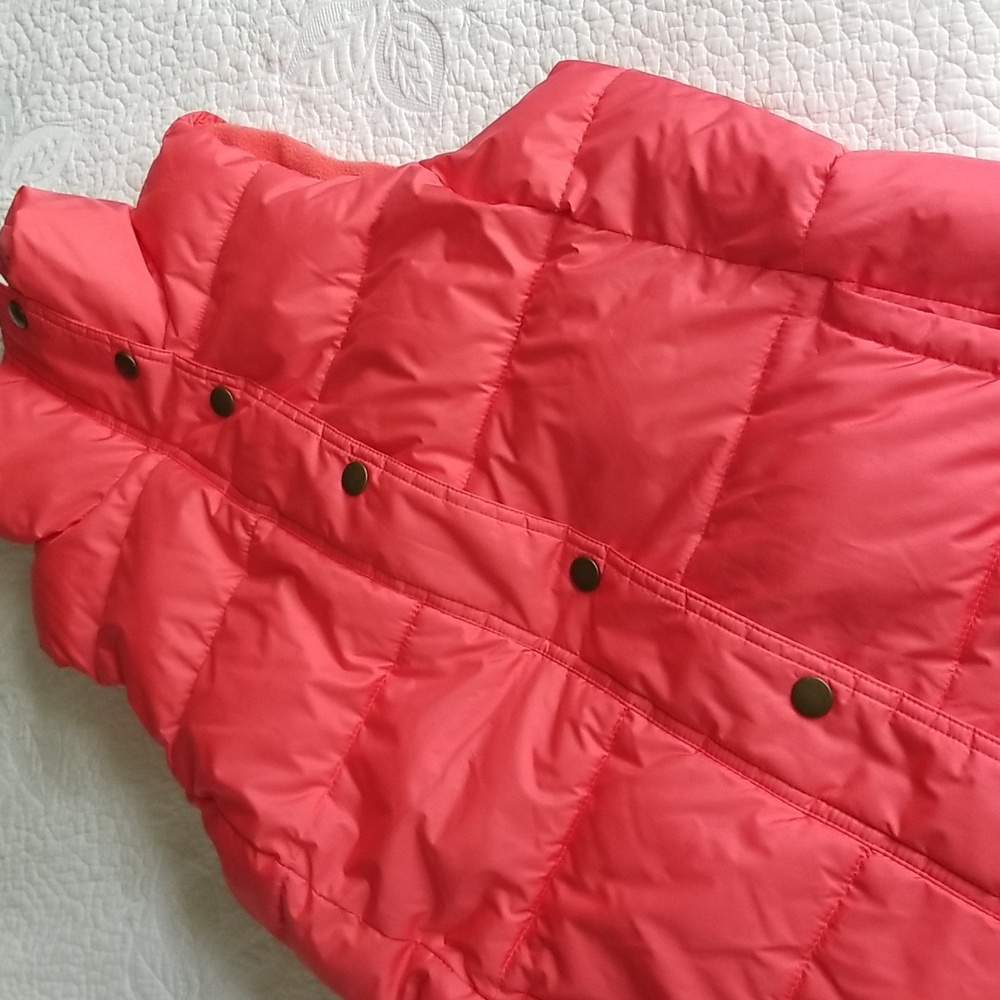 OLD NAVY PUFFER VEST